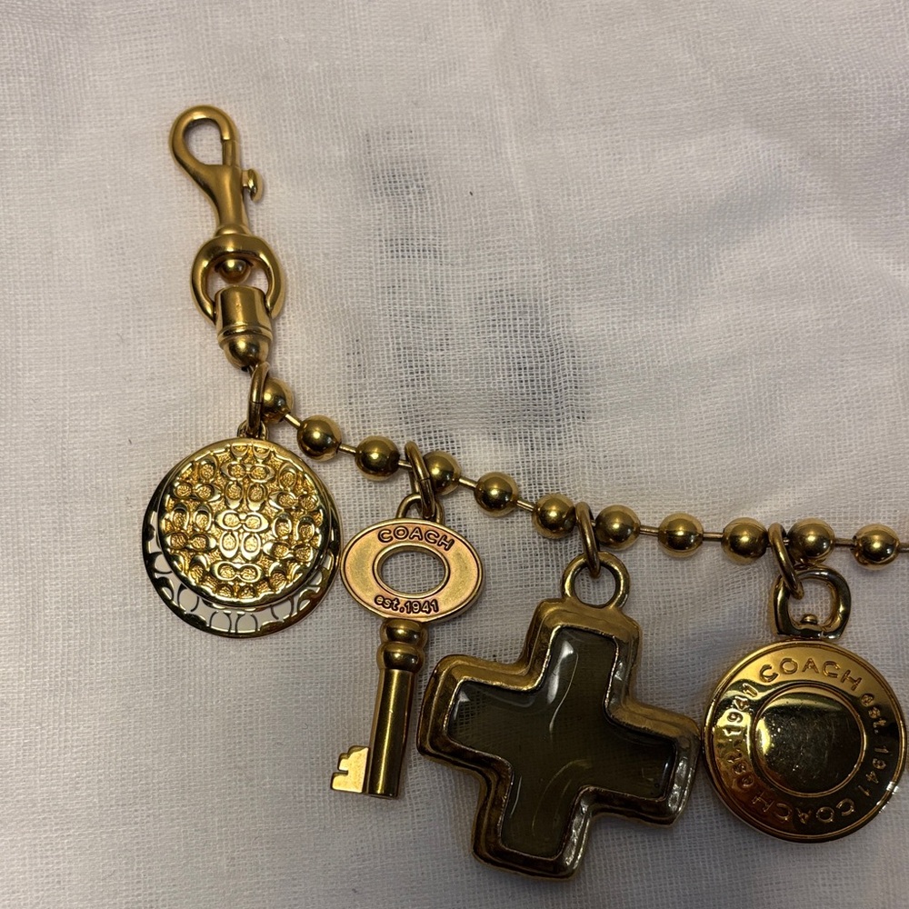 Rare NWOT Vintage Chunky Coach 7 Charm Bracelet - Picture 7 of 9